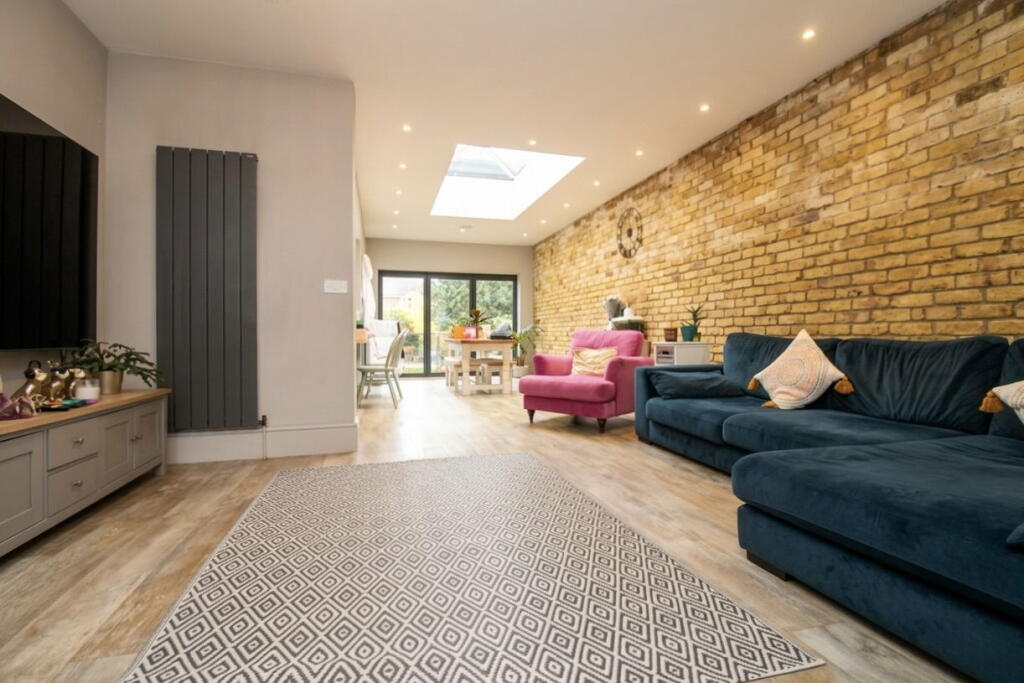 Main image of property: Northdown Road, Broadstairs, CT10 2UN