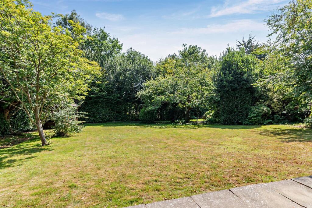 House in Maidstone, Bearsted - View 3