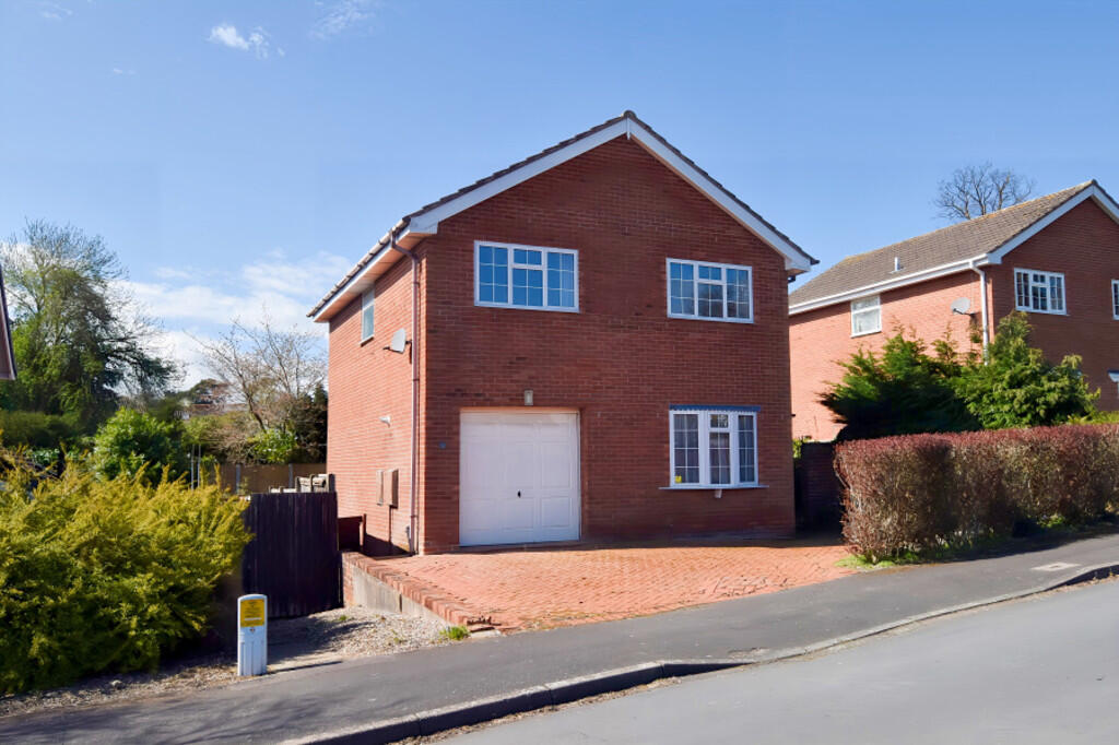 4-bed detached on Berrisford Close, Market Drayton, £295,000