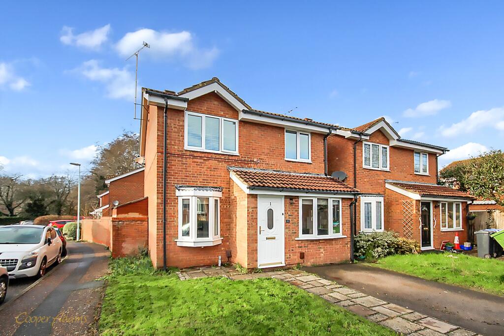 Main image of property: Chaffinch Close, Worthing, BN13