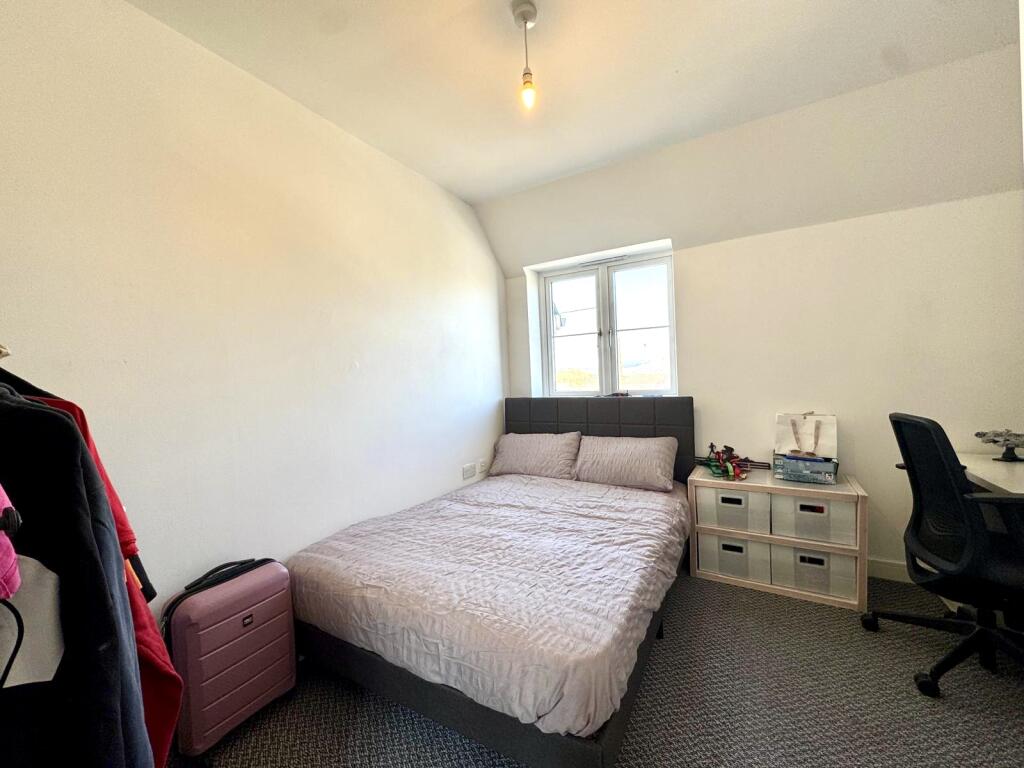 House in Merthyr Tydfil, Gellideg, Clwydyfagwyr - More