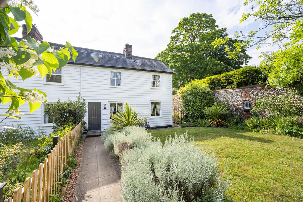 3-bed terraced on Long Melford, Sudbury, Suffolk, £400,000