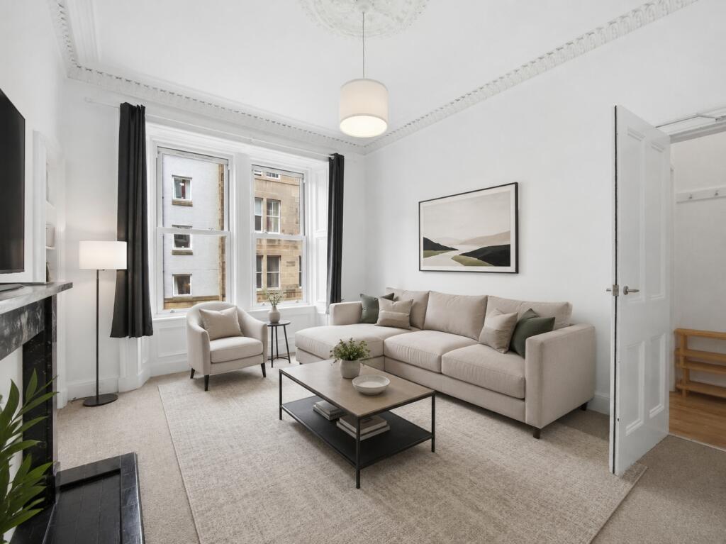 Apartment in Edinburgh, St Leonards, Southside - View 2