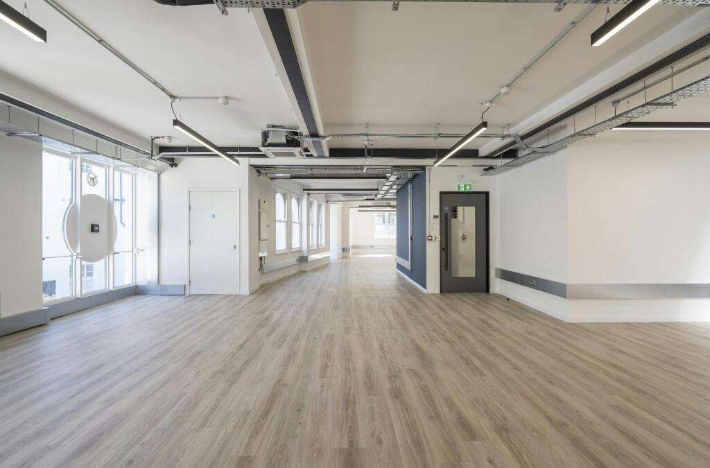 1st floor office space