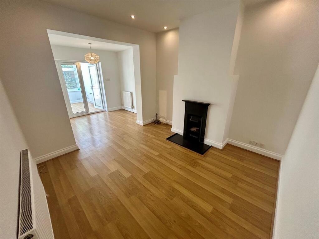House in Romford - View 5