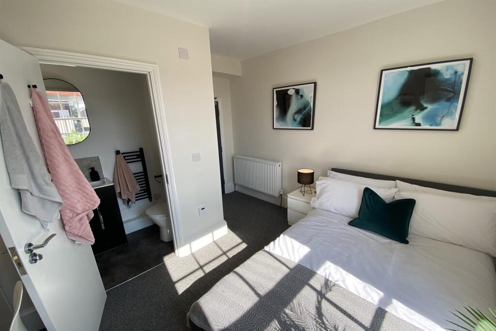 House in Nottingham - View 5