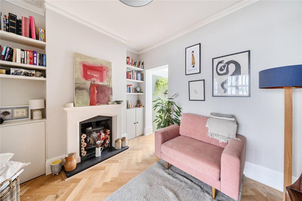 House in London - View 5