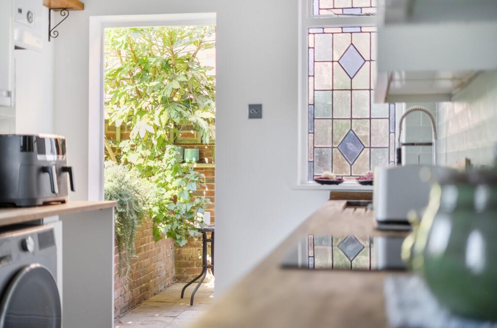 Apartment in Tonbridge - View 4