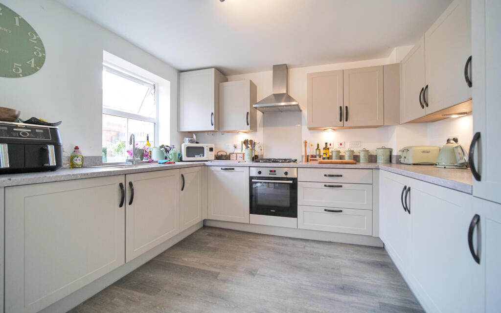 House in Swindon - View 3