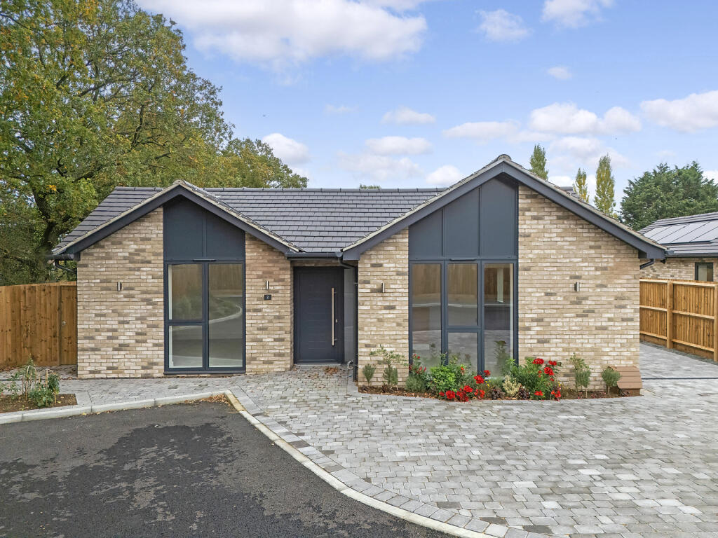 Main image of property: New Road, Little Burstead, CM12