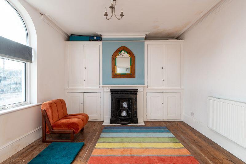 House in Frindsbury, Medway - View 5