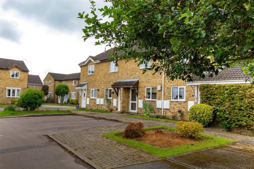 Main image of property: Hawthorn Grove, Carterton, Oxfordshire, OX18