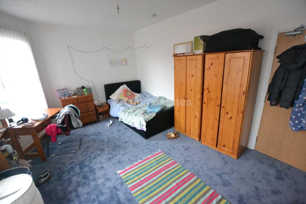 House in Reading - View 3