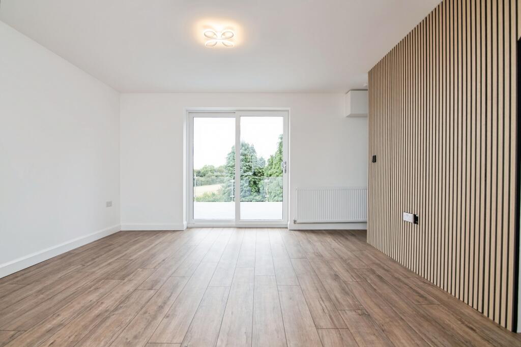 House in Dudley, West Midlands - More
