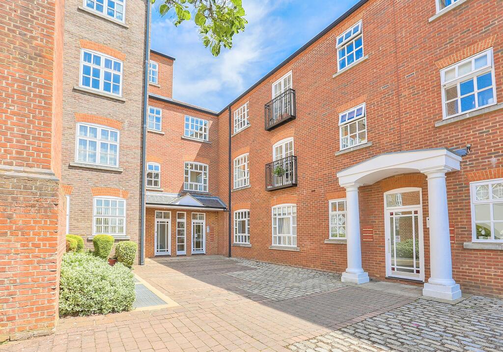 Main image of property: Milliners Court, Lattimore Road, St Albans, Herts, AL1
