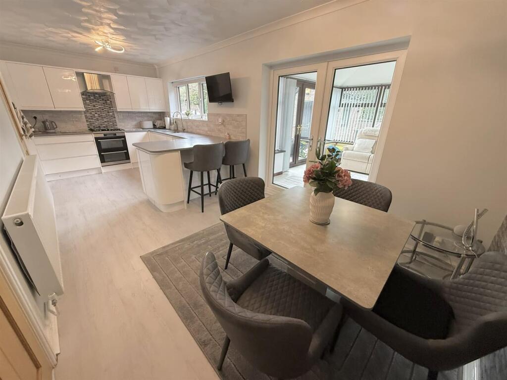 House in Cardiff - More