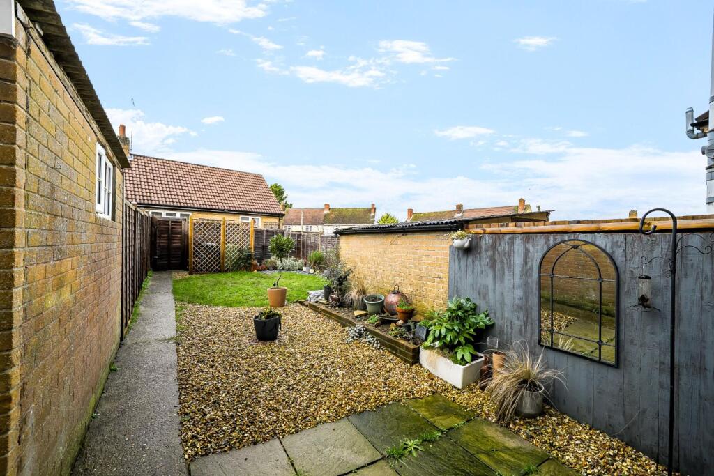 Additional image 14 of Summerfields, Henstridge