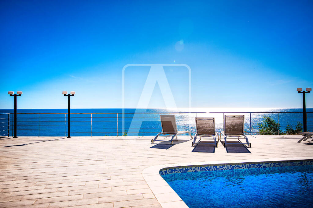 Main image of property: Valencia, Alicante, Benissa Coastal
