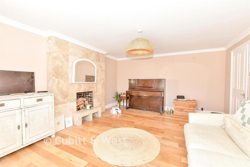 Main image of property: South Terrace, Littlehampton, West Sussex