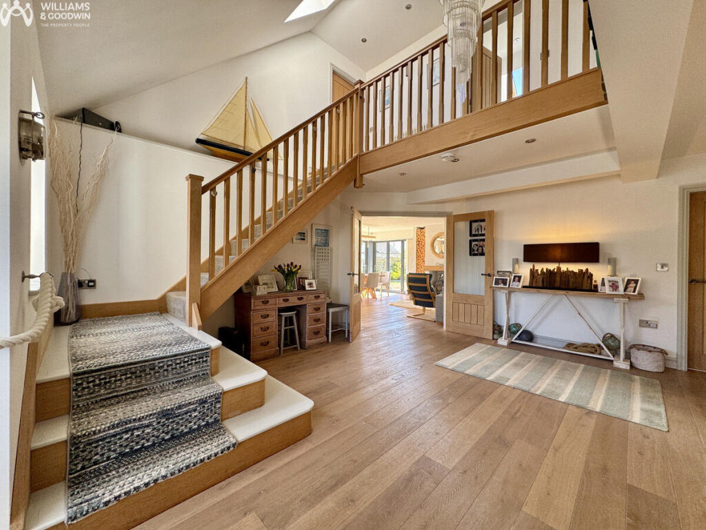 Trearddur Road, Trearddur Bay, Anglesey, LL65 photo 4