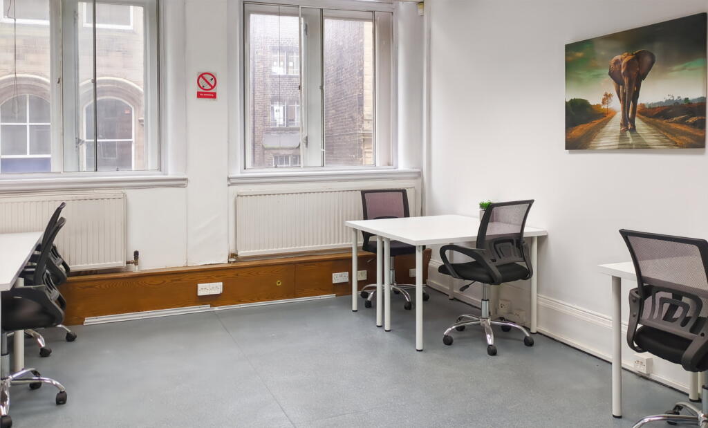 Photo 3
