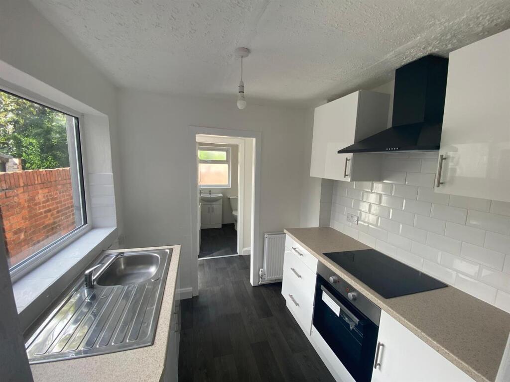 House in Hull, Kingston upon Hull - View 5