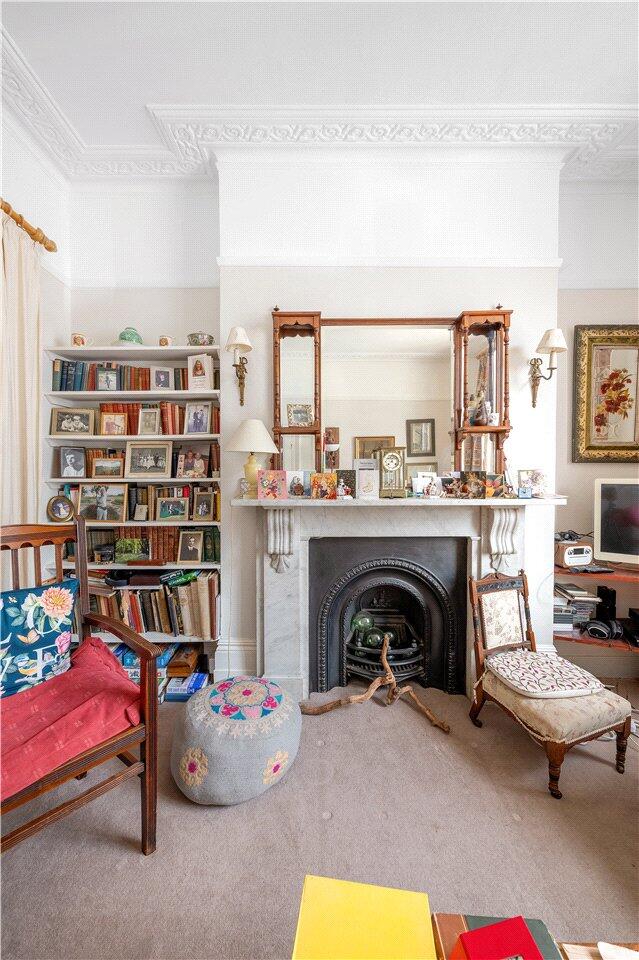 Apartment in London - View 5
