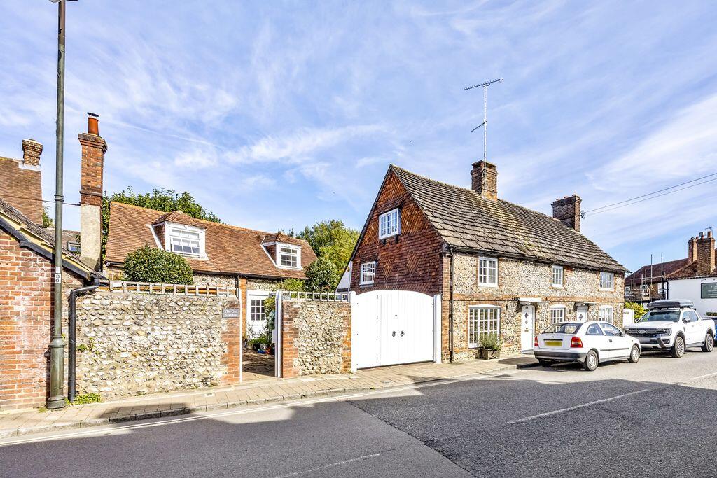 High Street, Steyning photo 5