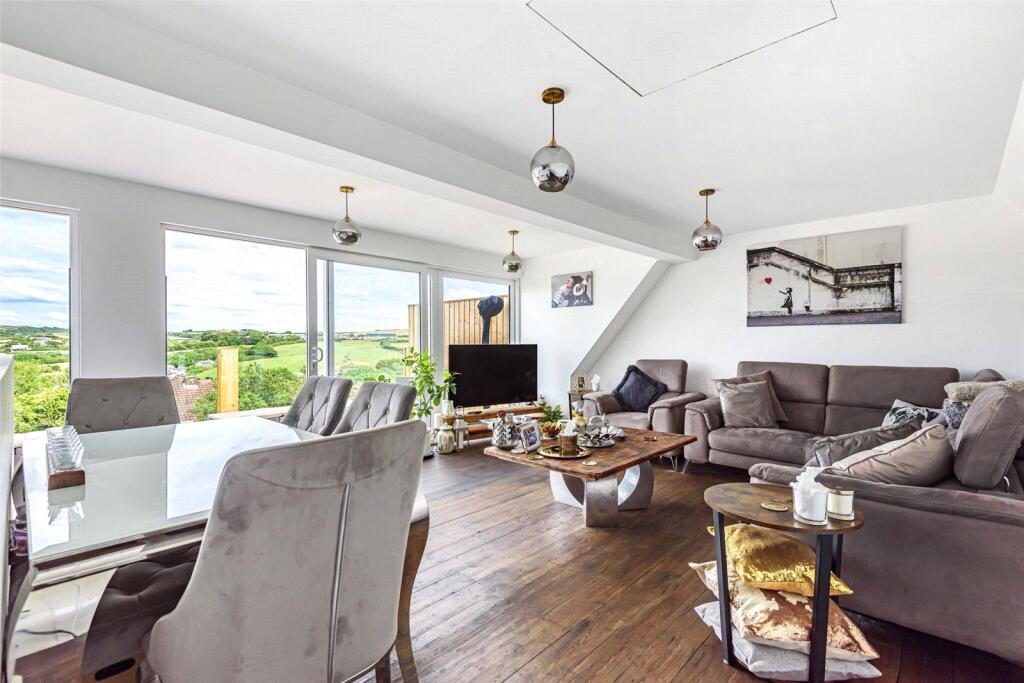 House in Exeter - View 2