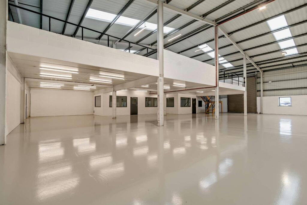 8567301-interior07-800.jpg