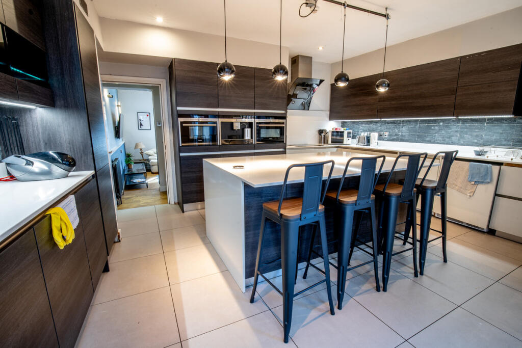 Main image of property: All inclusive room - Jewellery Quarter
