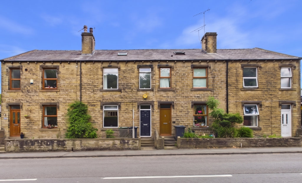 House in Huddersfield - View 2