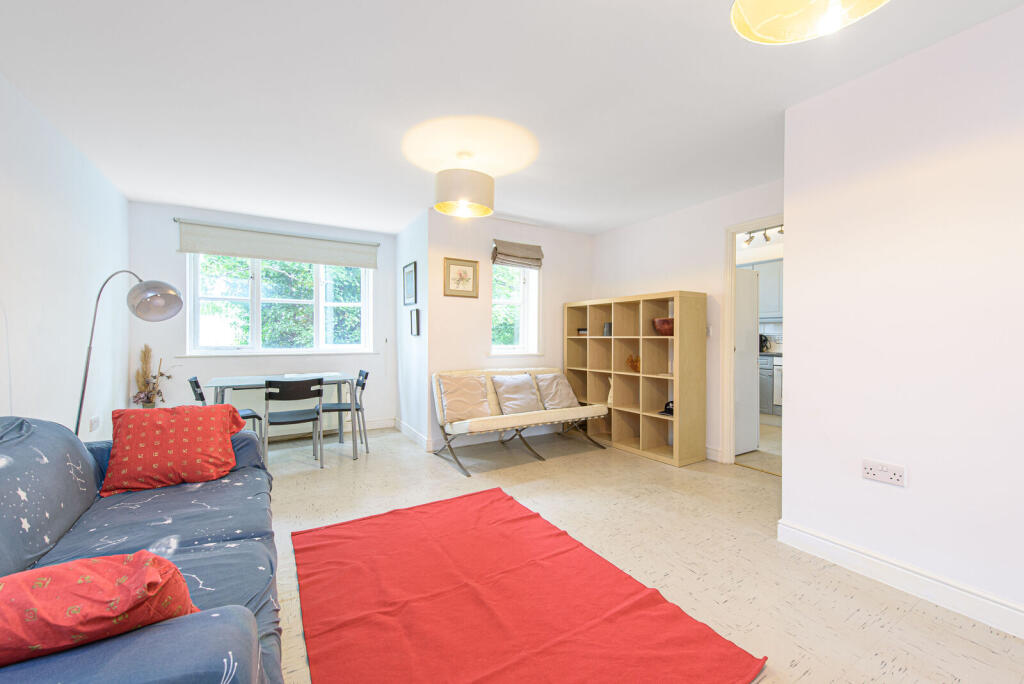 Apartment in London - View 2