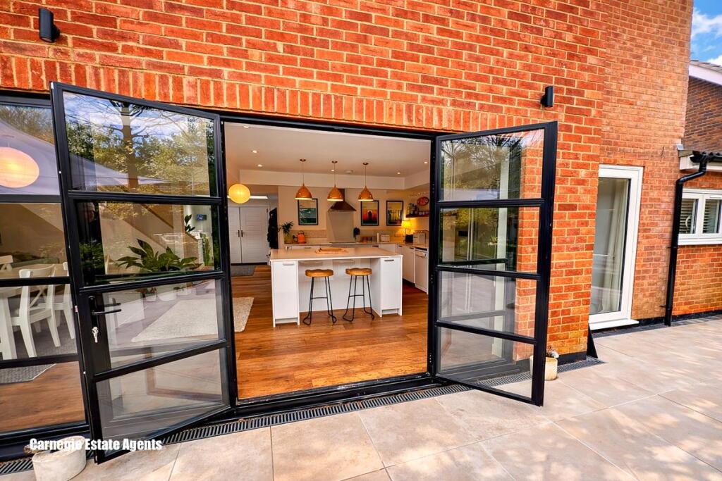 Additional image 23 of Roundwood Drive, Welwyn Garden City