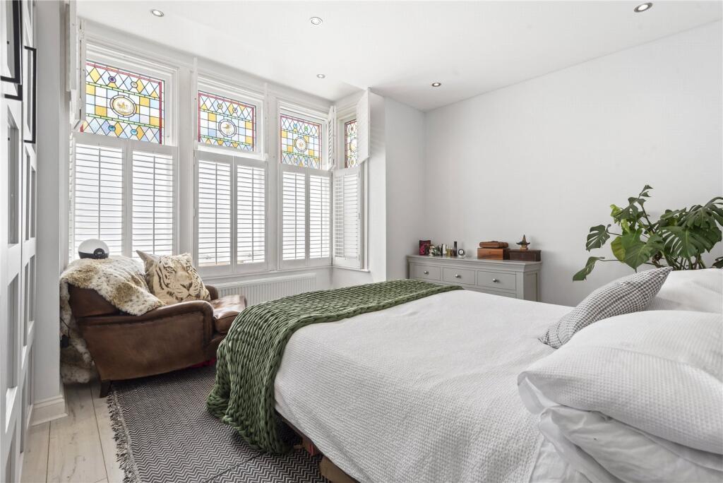 Apartment in London - More
