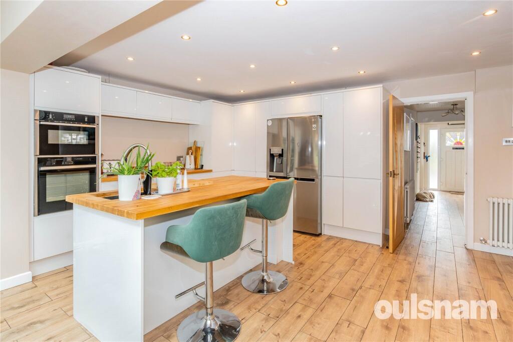 House in Birmingham, Masefield, Northfield - More