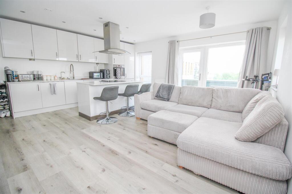 Apartment in Chelmsford - More