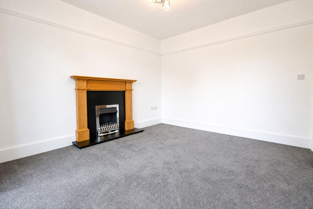 House in Rushcliffe, Ruddington - More