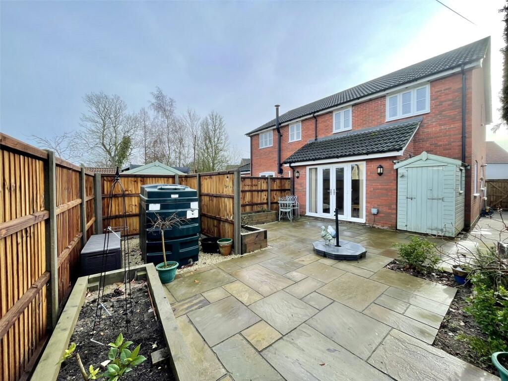 Wheelwright Close, Yaxley, Eye, Suffolk, IP23 photo 3