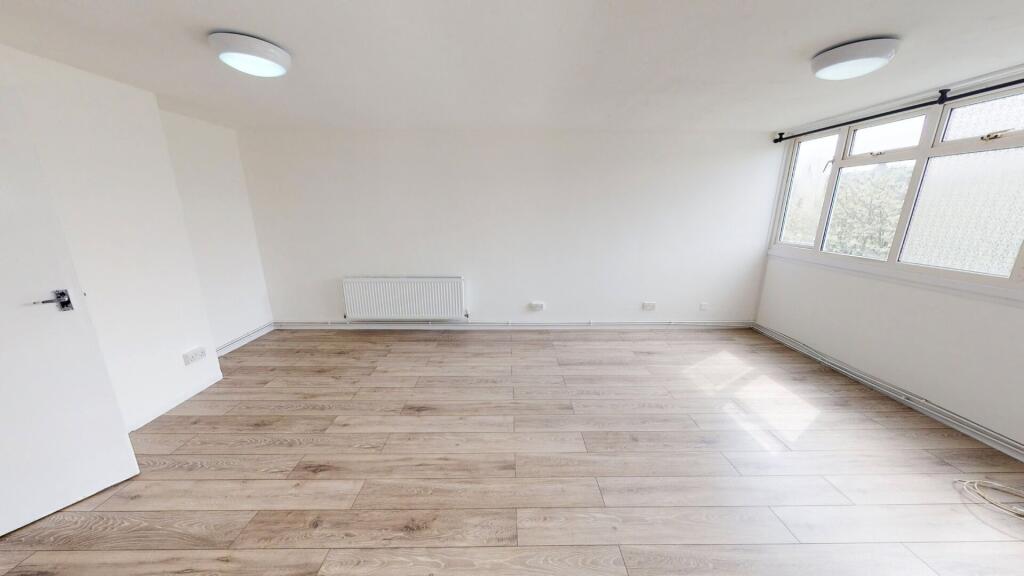 Main image of property: 2 Bedroom Flat in Croydon 