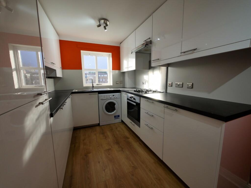 Apartment in Edinburgh - View 3