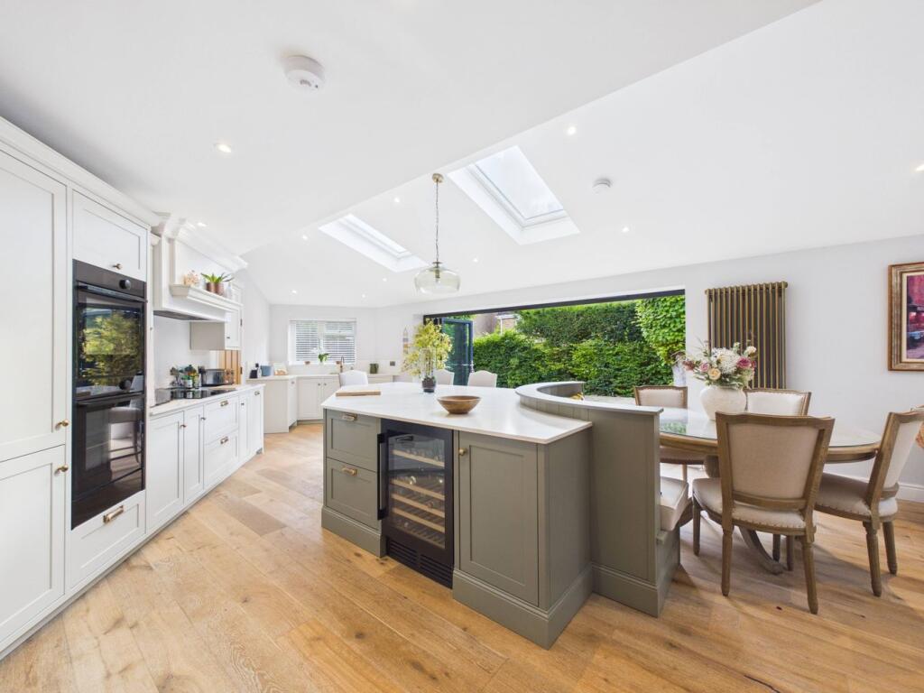 House in Stevenage - View 4