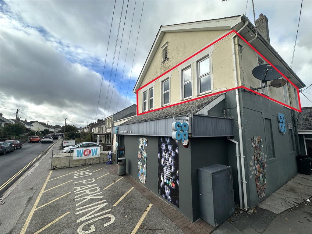 Main image of property: Par Green, Par, PL24