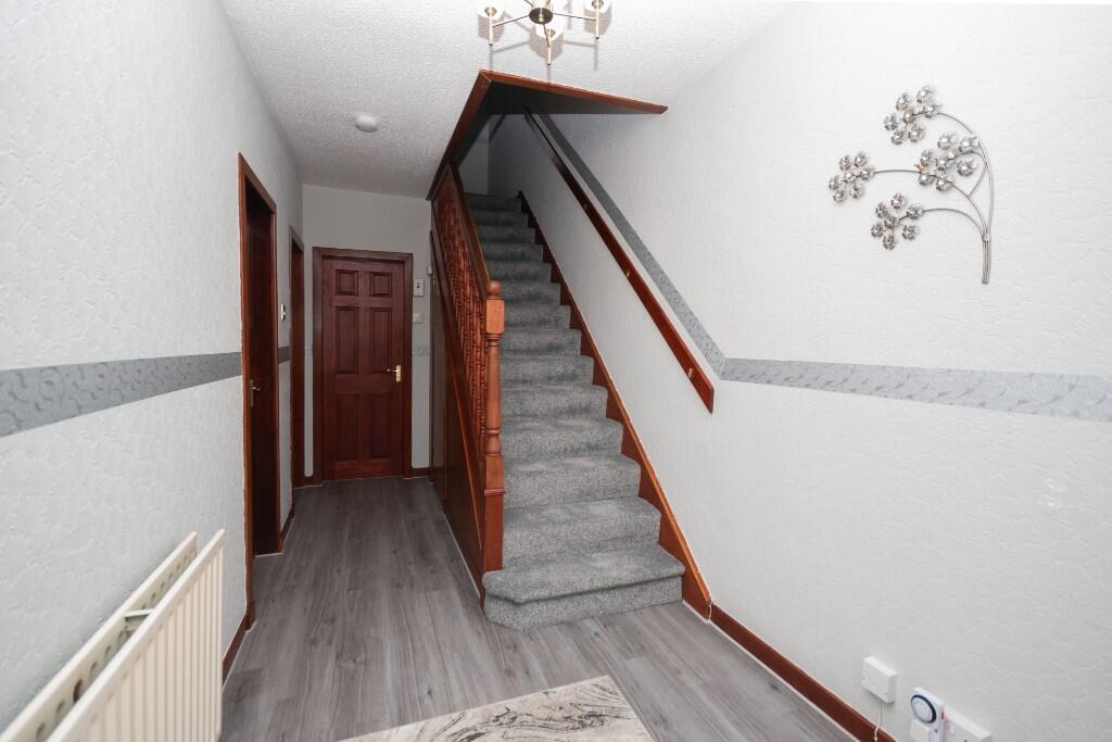 3 Auchincloch Drive, FK4 photo 2