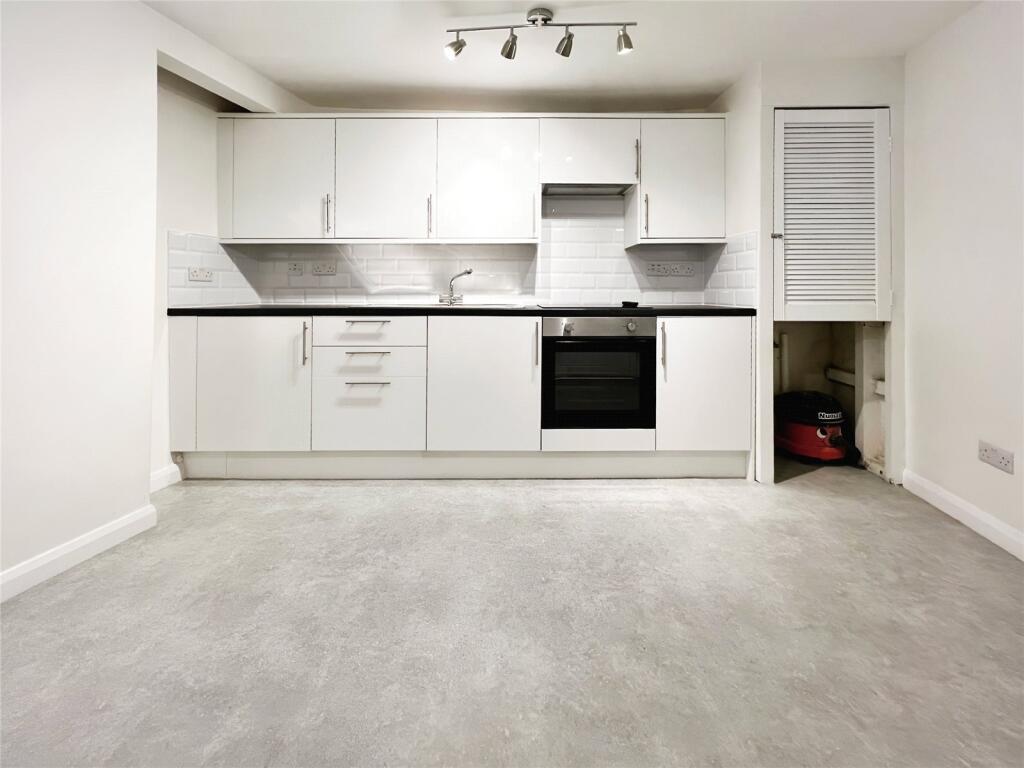 Main image of property: Maidstone Road, Chatham, Kent, ME4