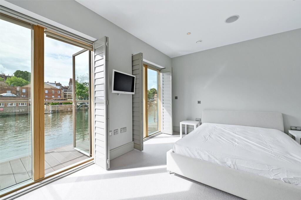 Apartment in Eton, Windsor and Maidenhead - More