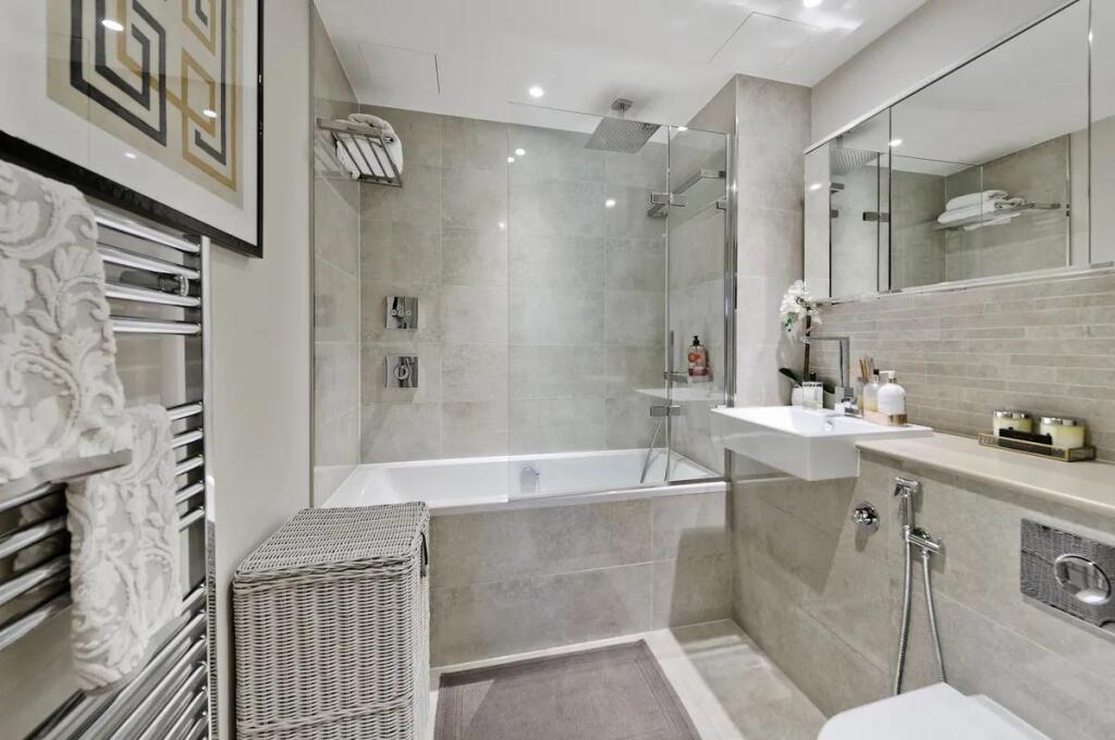 Apartment in London - View 5