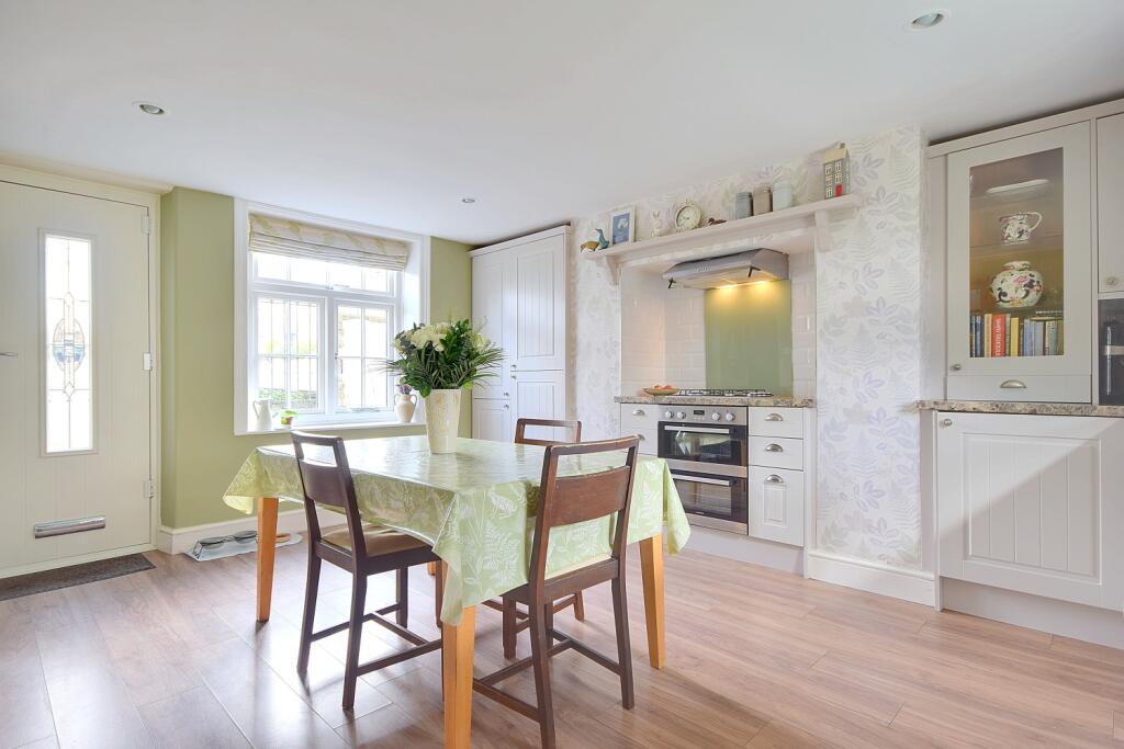 Barton Street, Brighouse, West Yorkshire, HD6 photo 3