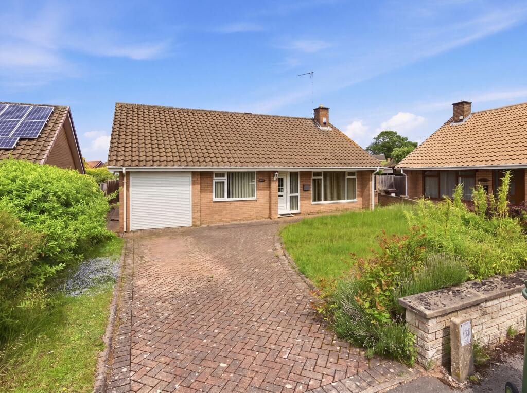 Main image of property: Pine Tree Close, Worksop, S80