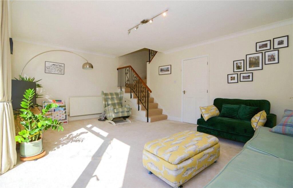 House in Twickenham - View 3